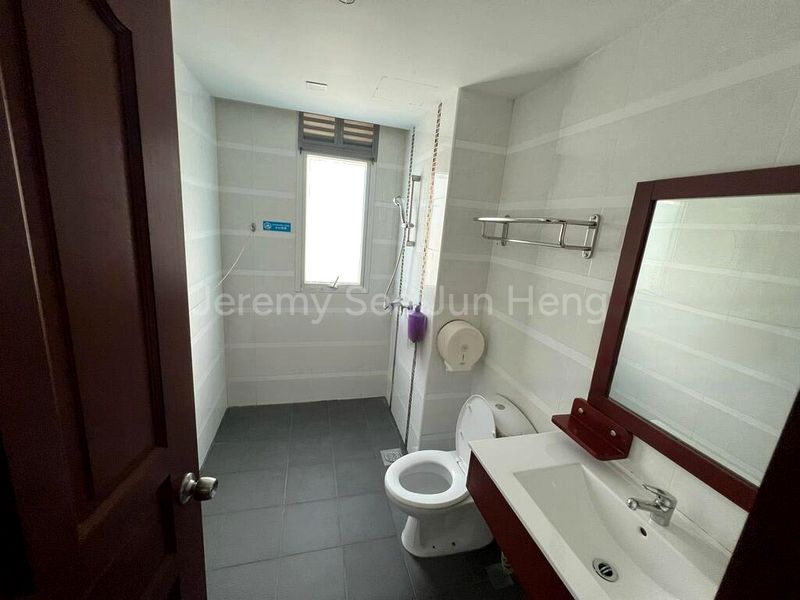 Master Room (Condo) for Rent in  Cherryloft - Image 7
